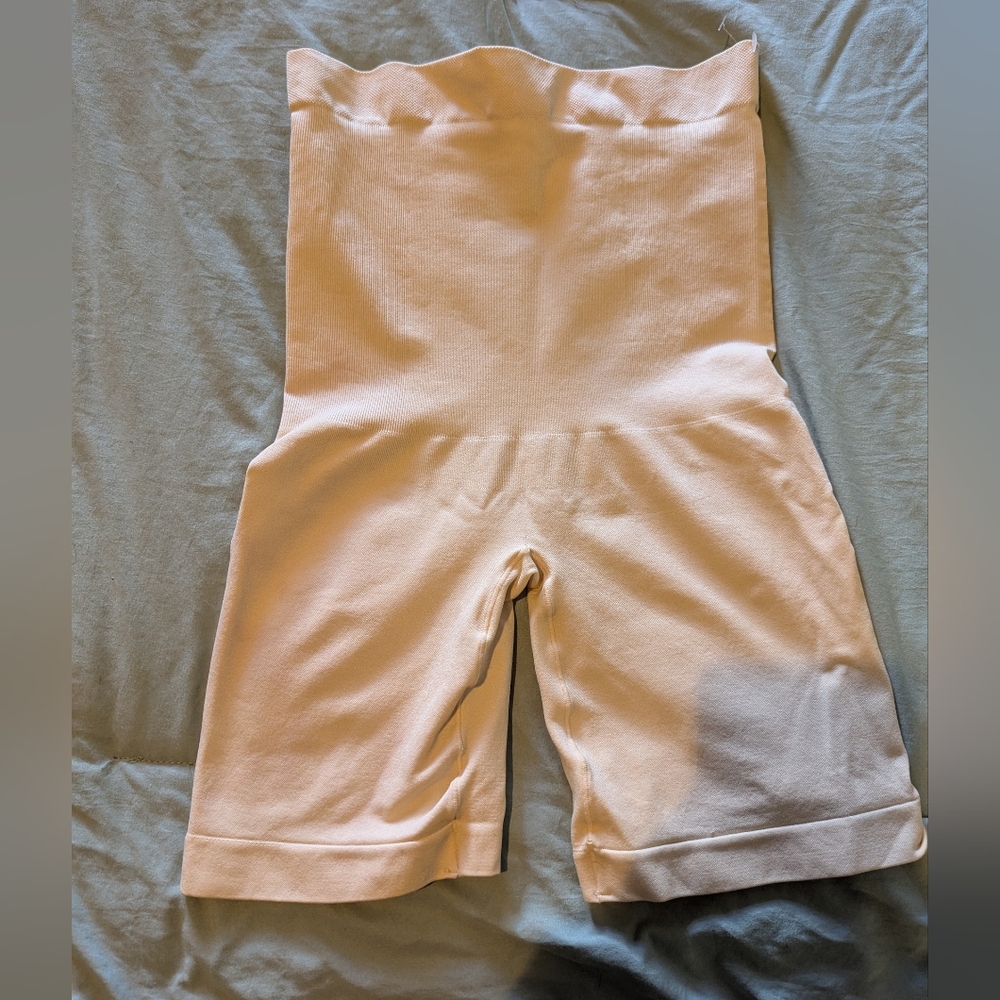 XL-XXL Empetua nude shorts high waist body shaper.